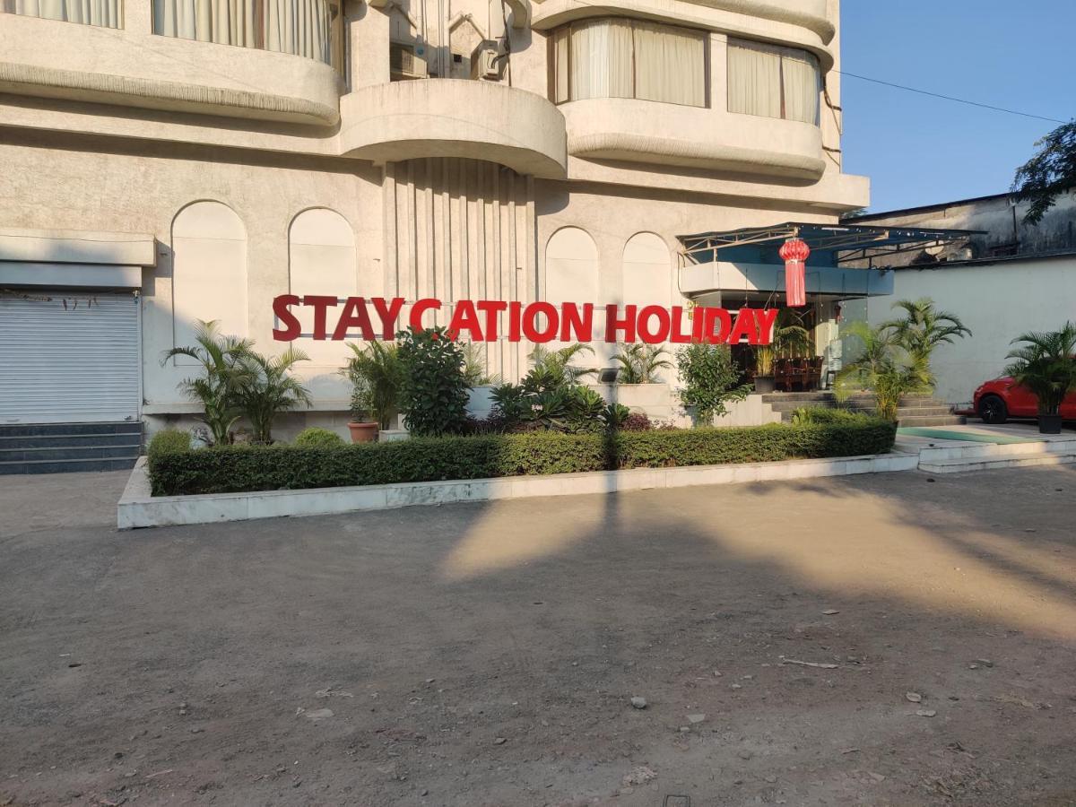 Staycation Holiday Navi Mumbai Exterior photo